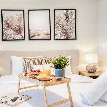 Calm Studio At Sky Gardens Difc By Deluxe Holiday Homes Dubaï Extérieur photo